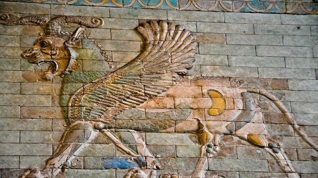 Image result for image of lion with wings from Babylon